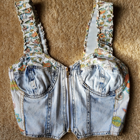 Get Used By Elie Tops - Vintage Get Used by Elie Denim Paisley Crop Top